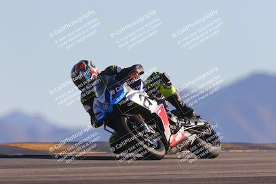 media/Nov-06-2023-Moto Forza (Mon) [[ce023d0744]]/3-Intermediate Group/Session 5 (Turn 9)/